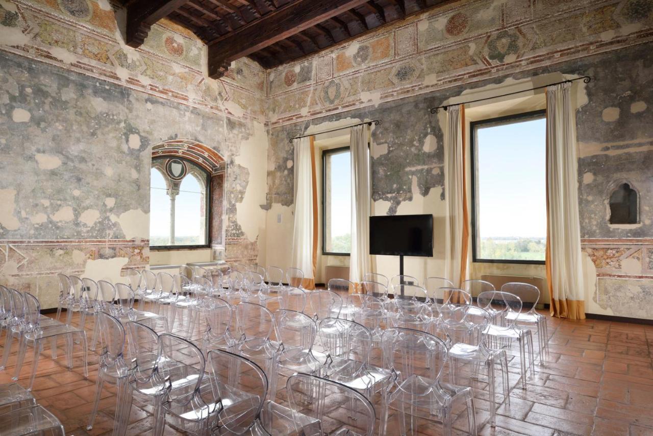 Castello Visconteo Hotel Cassano dʼAdda Exterior foto